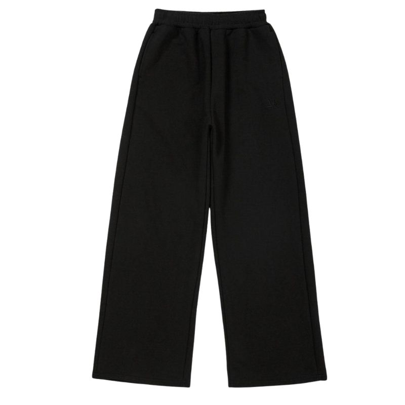 Women’s cotton sweatpants with tapered legs